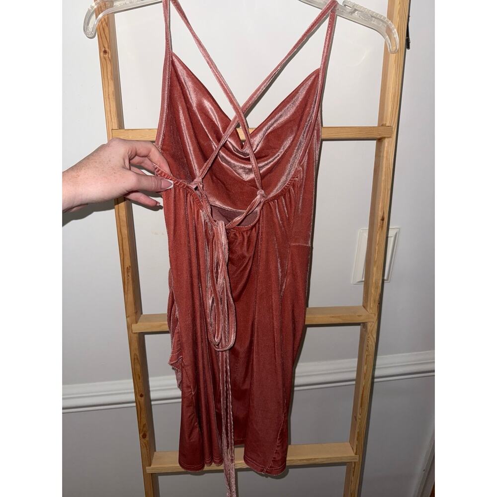 Dress - Picture 4 of 4